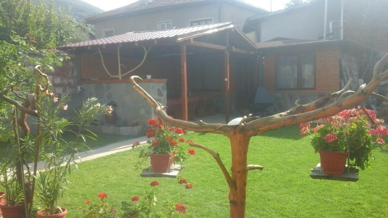 Holiday Guest House Kemo Saparewa Banja Exterior foto