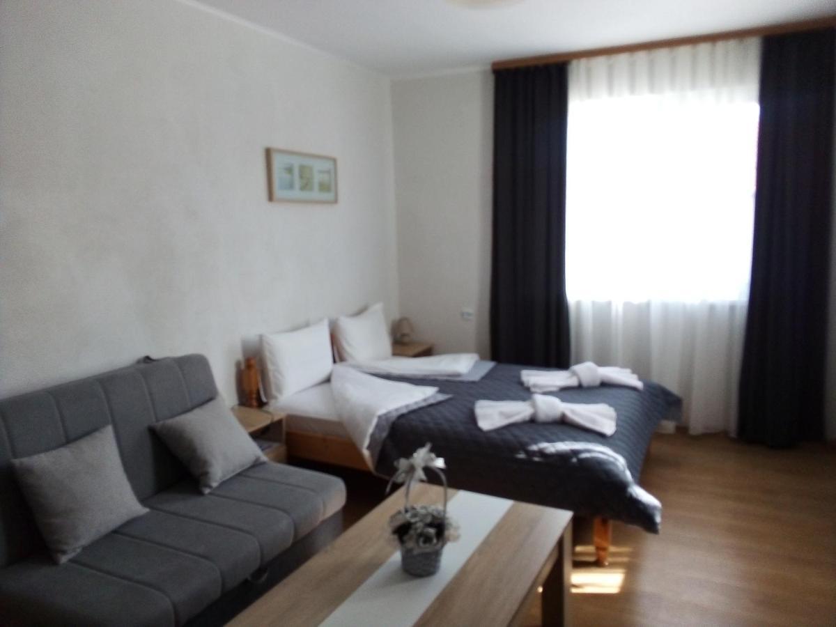 Holiday Guest House Kemo Saparewa Banja Exterior foto