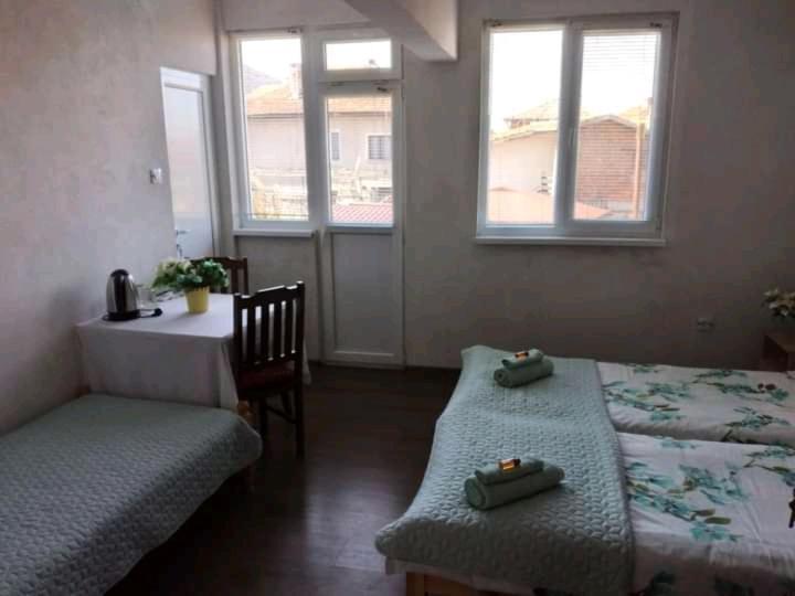 Holiday Guest House Kemo Saparewa Banja Exterior foto