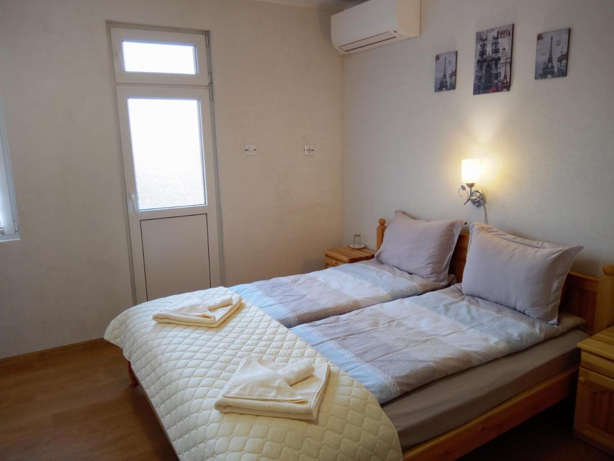 Holiday Guest House Kemo Saparewa Banja Exterior foto
