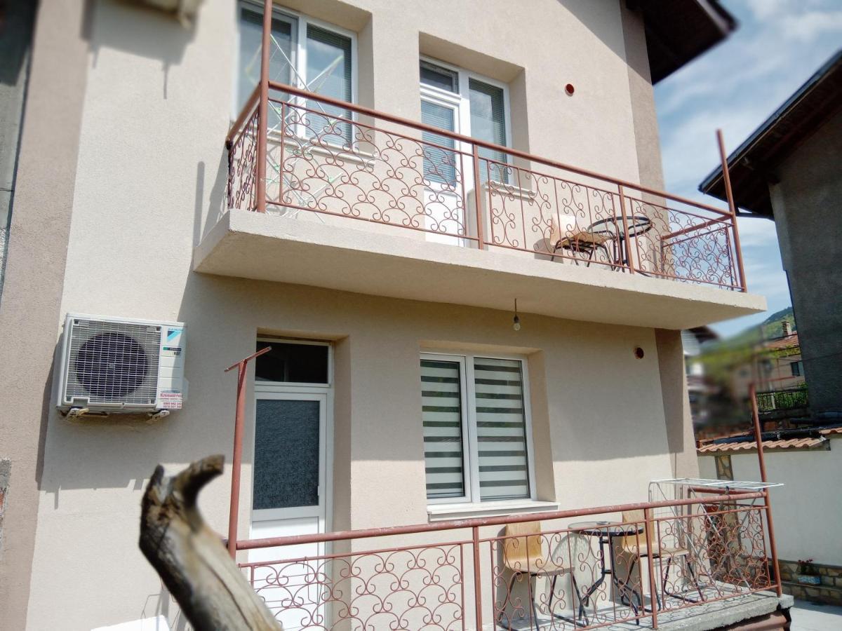 Holiday Guest House Kemo Saparewa Banja Exterior foto