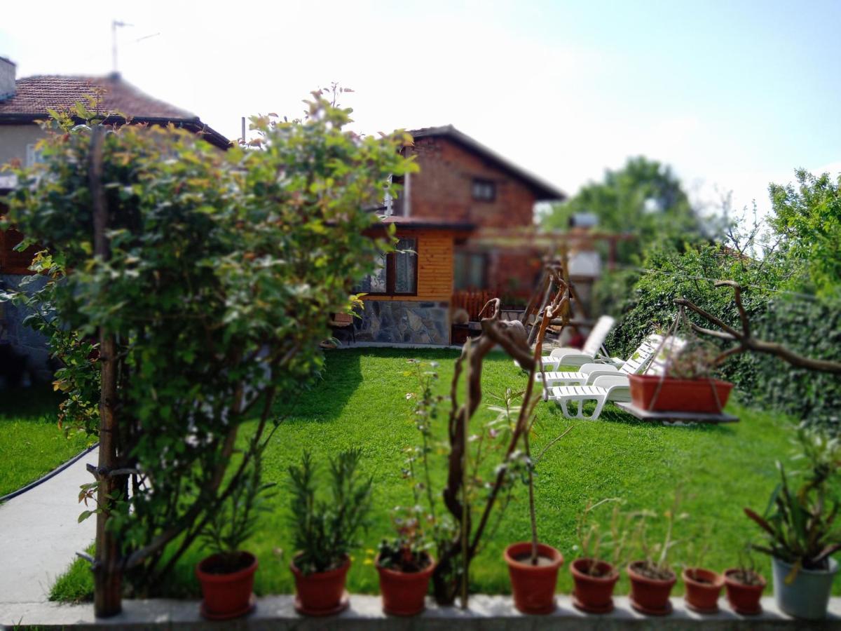 Holiday Guest House Kemo Saparewa Banja Exterior foto