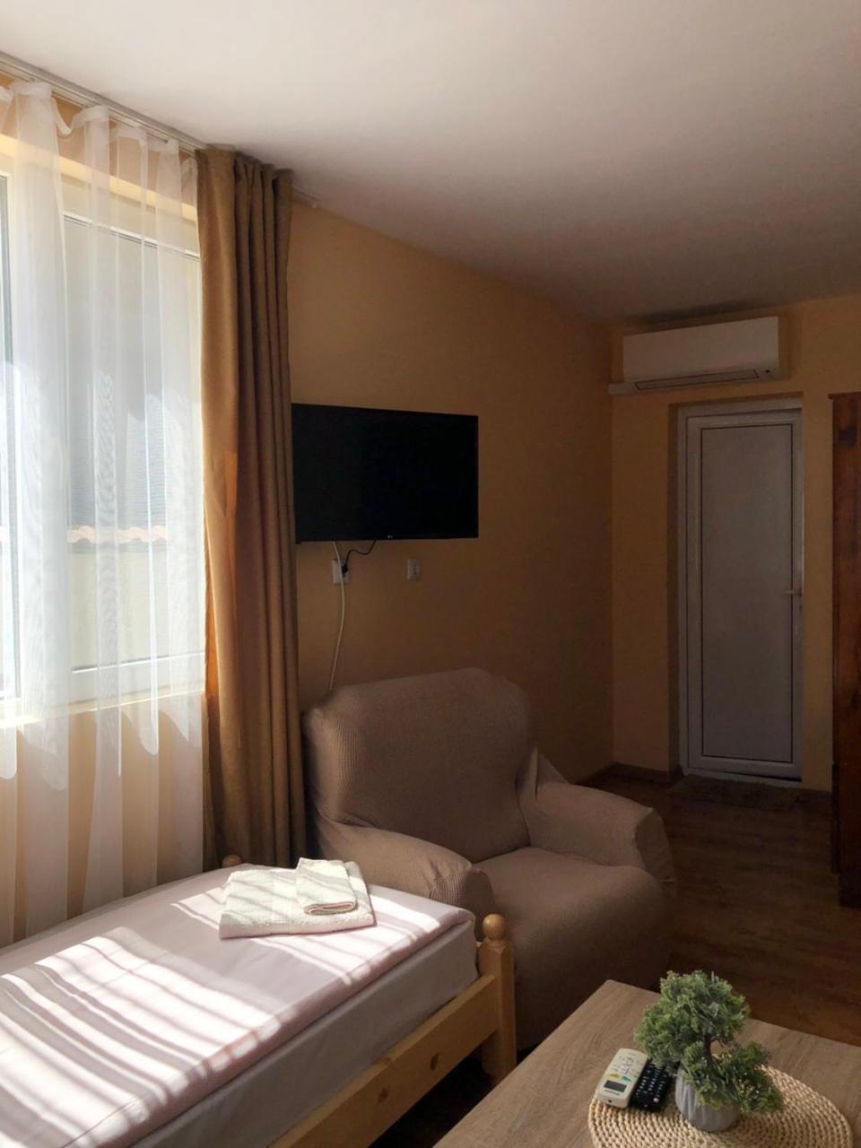 Holiday Guest House Kemo Saparewa Banja Exterior foto